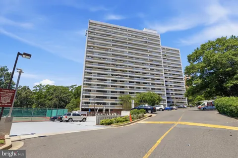 $314,900 | 6101 Edsall Road, Unit 502, Alexandria, VA 22304