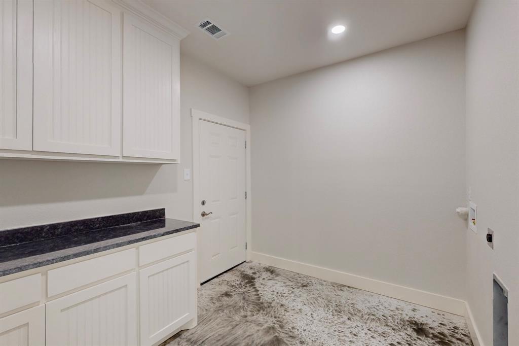 2030 Shoemaker Road Bellevue, TX 76228 - Photo 9 of 11