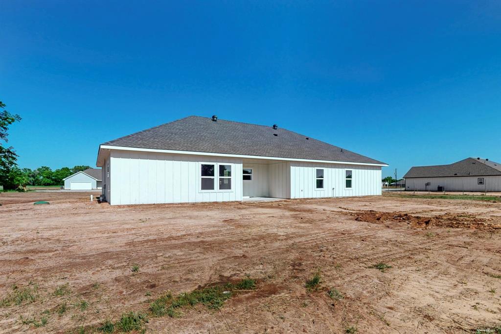 2030 Shoemaker Road Bellevue, TX 76228 - Photo 10 of 11