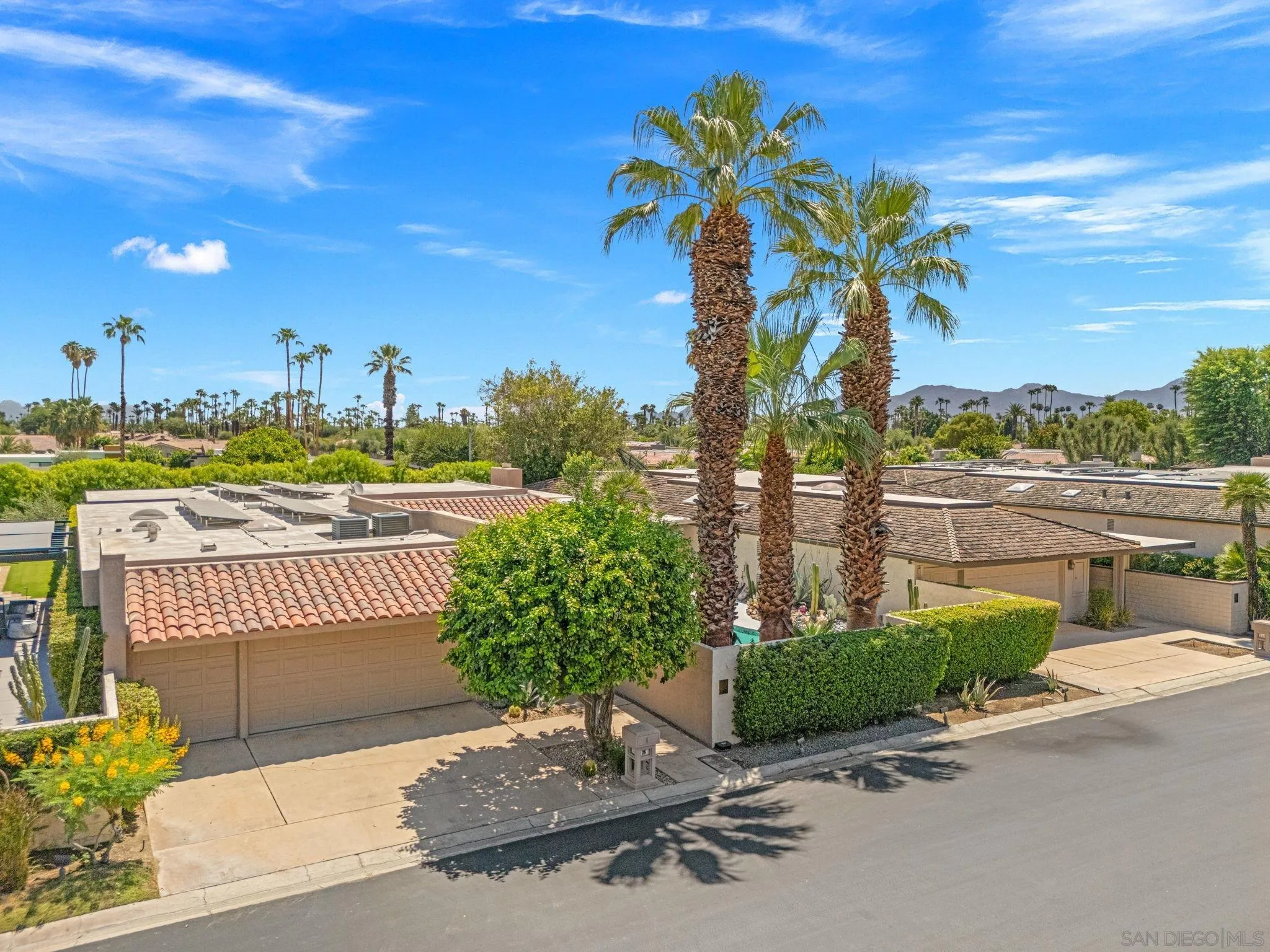 142 Yale Drive Rancho Mirage, CA 92270 - Photo 4 of 72