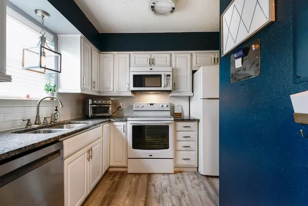 $225,000 | 933 Roaring Springs Road, Fort Worth, TX 76114