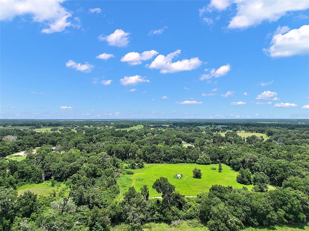 15785 Northwest 33rd Terrace Reddick, FL 32686 - Photo 4 of 11 a view of a city