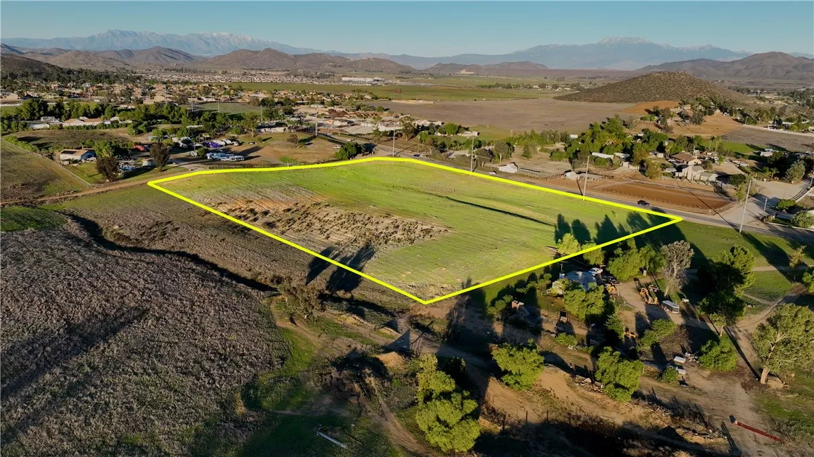 2 Briggs Road Menifee, CA 92584 - Photo 6 of 10 a view of a city