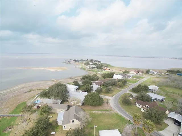 $125,000 | 184-186 Zenna Drive, Mathis, TX 78368