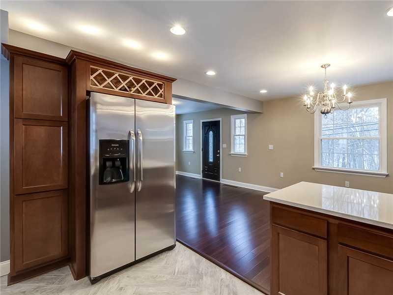 309 Beadling Rd. Mt. Lebanon, PA 15228 - Photo 5 of 20 Gallery Image 5