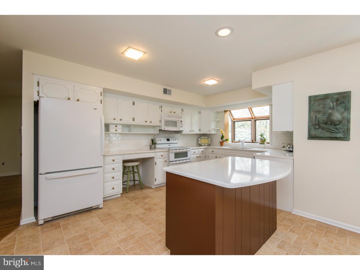848 Milmar Road Newtown Square, PA 19073 - Photo 8 of 25 Kitchen