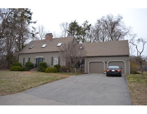 21 King's Road Norwood, MA 02062 - Photo 1 of 29 Gallery Image 1