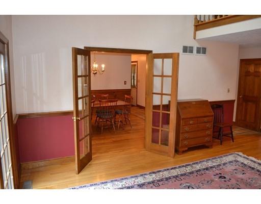 21 King's Road Norwood, MA 02062 - Photo 6 of 29 Gallery Image 6