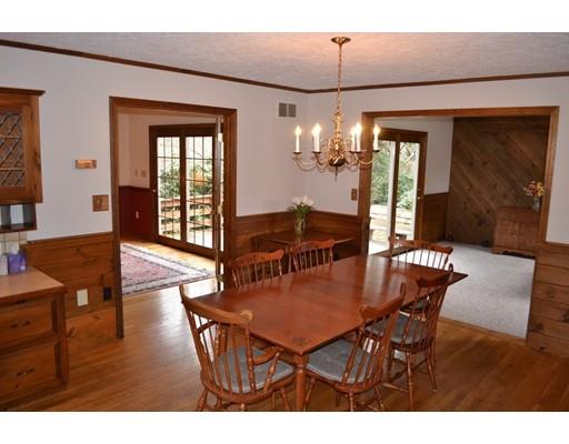 21 King's Road Norwood, MA 02062 - Photo 7 of 29 Gallery Image 7