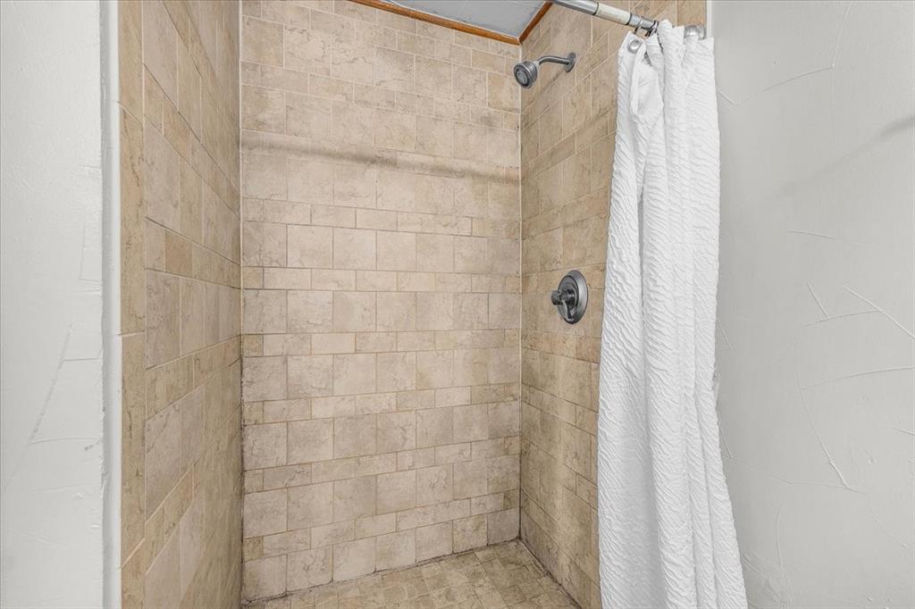 3102 Oak Hill Road Carrollton, TX 75007 - Photo 19 of 30