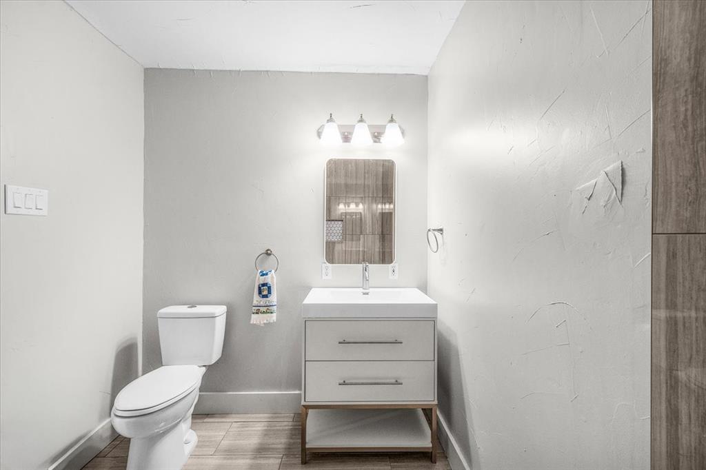 3102 Oak Hill Road Carrollton, TX 75007 - Photo 22 of 30