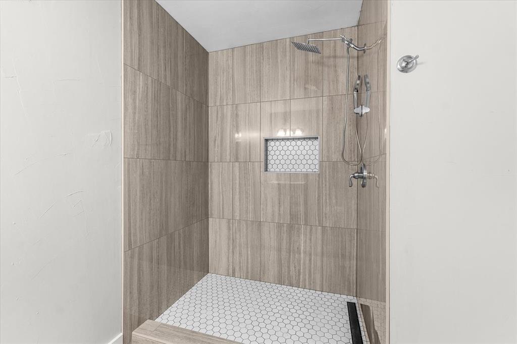 3102 Oak Hill Road Carrollton, TX 75007 - Photo 23 of 30