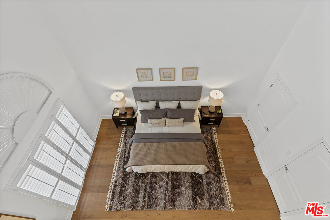 1710 Granville Avenue, Unit 3 Los Angeles, CA 90025 - Photo 12 of 21 a living room with furniture