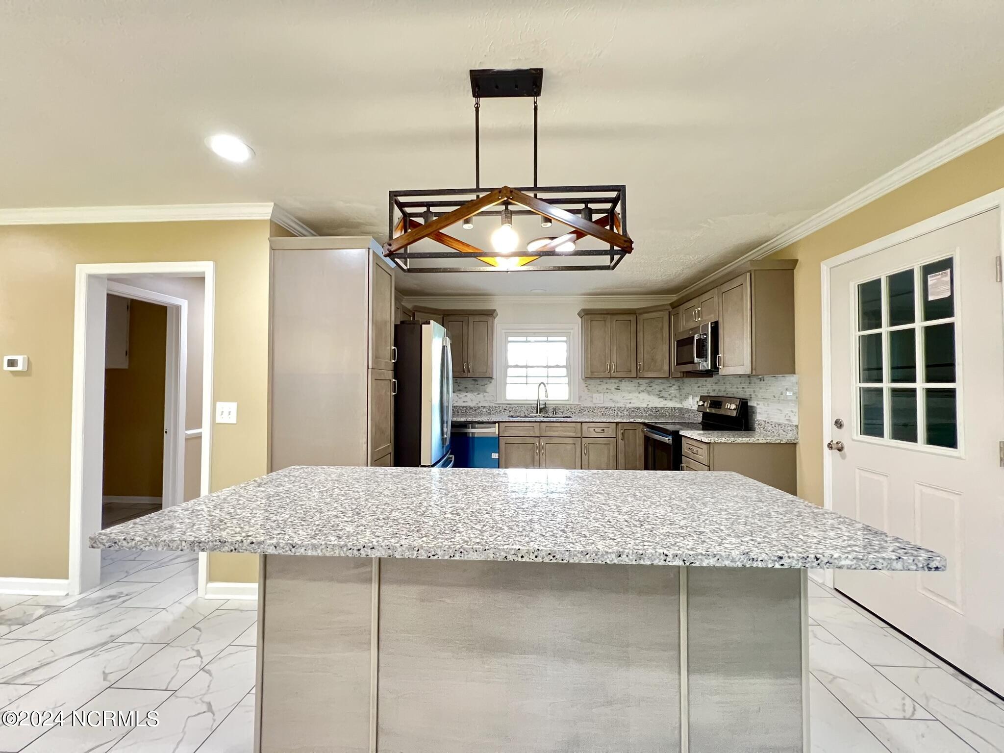 710 West Wards Bridge Road Warsaw, NC 28398 - Photo 5 of 32 IMG_2116