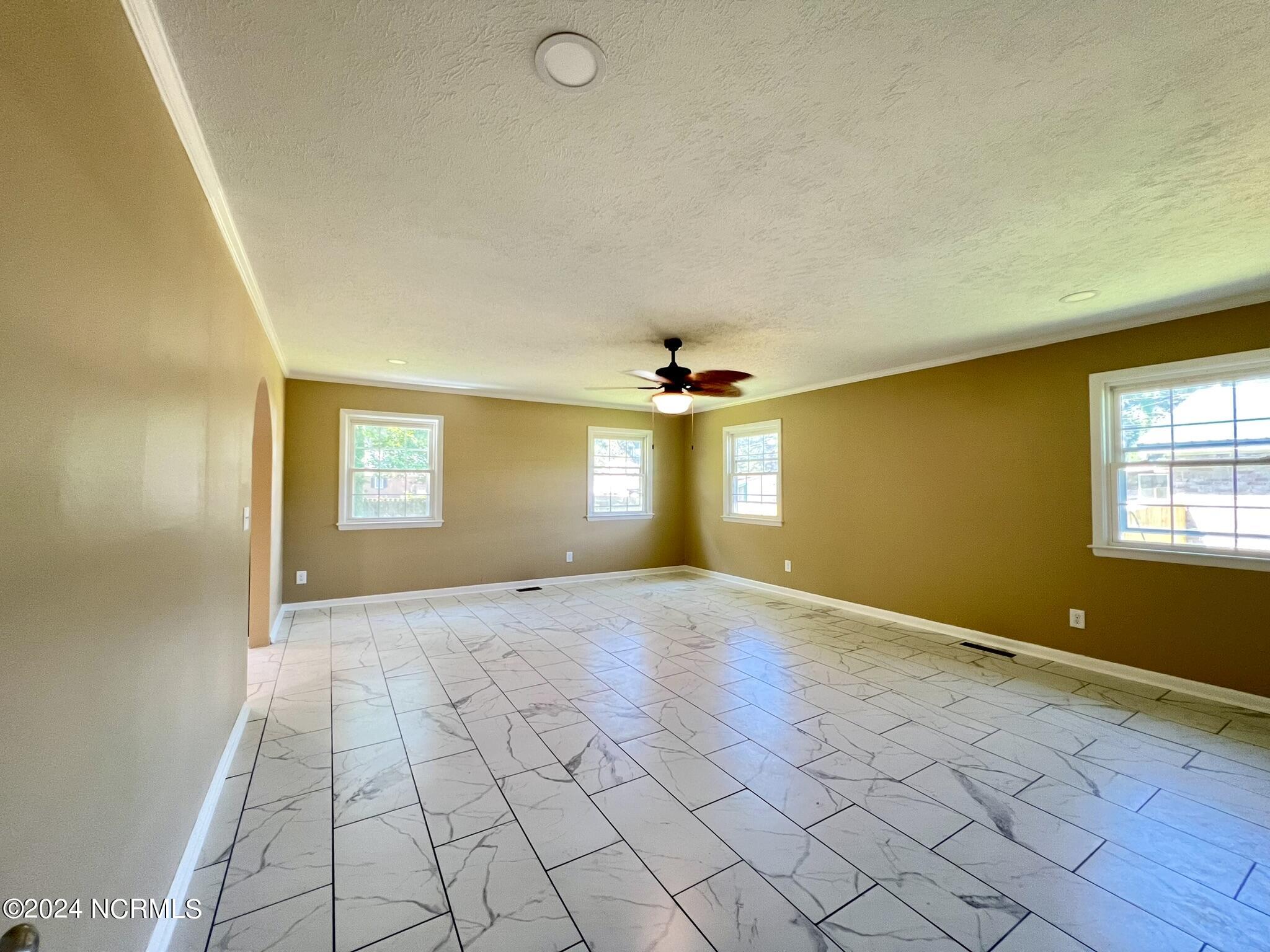 710 West Wards Bridge Road Warsaw, NC 28398 - Photo 10 of 32 IMG_2146