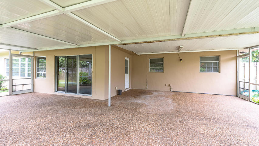 1031 Northwest 3rd Street Boca Raton, FL 33486 - Photo 17 of 20 patio