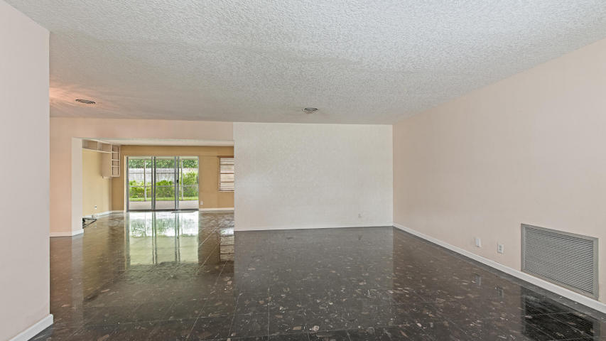 1031 Northwest 3rd Street Boca Raton, FL 33486 - Photo 5 of 20 7