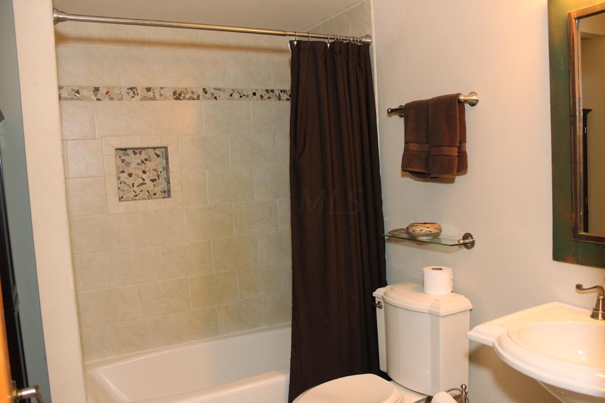 7255 Davis Road Hilliard, OH 43026 - Photo 12 of 48 Gallery Image 12