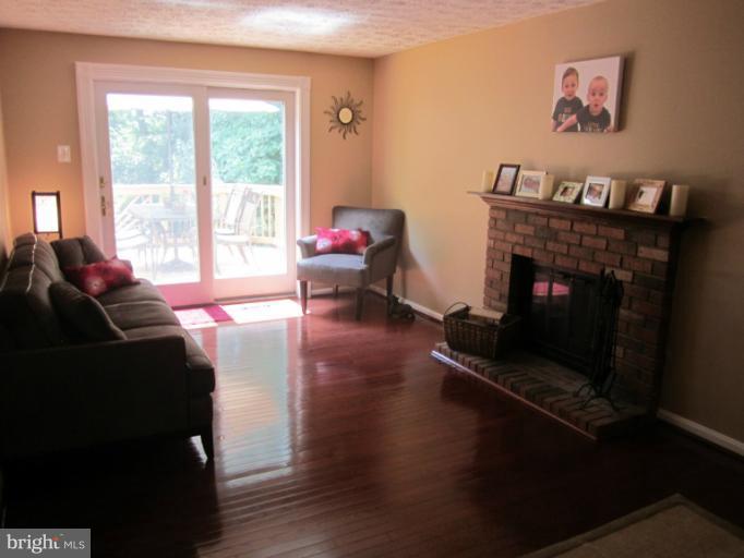 2610 Parallel Path Abingdon, MD 21009 - Photo 21 of 30 Family Room