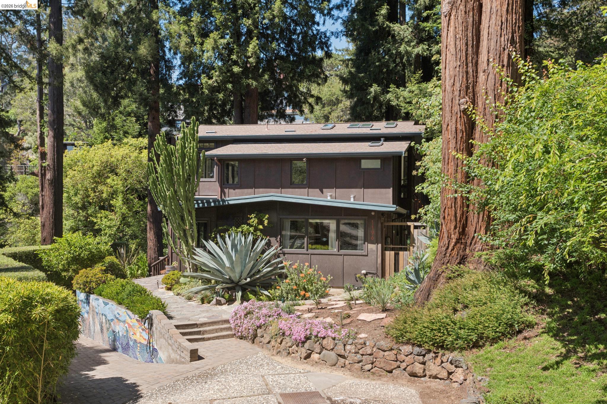 1196 Keith Avenue Berkeley, CA 94708 - Photo 5 of 71