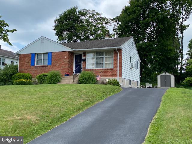 2810 Kentner Road Hatboro, PA 19040 - Photo 2 of 50 Stately, brick front home just above the street.