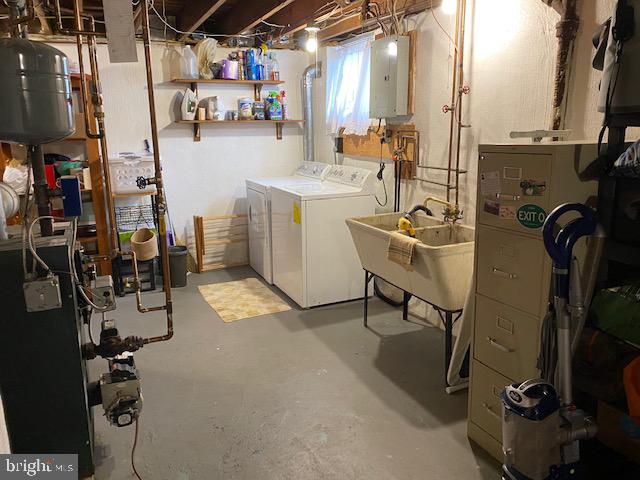 2810 Kentner Road Hatboro, PA 19040 - Photo 34 of 50 Basement-level laundry.
