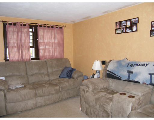 36 Regency Drive, Unit 36 Holliston, MA 01746 - Photo 4 of 14