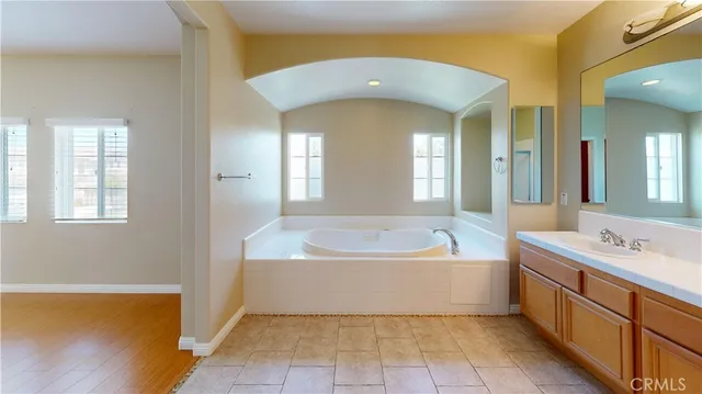 $899,999 | 4312 Waterside Lane, Oxnard, CA 93035