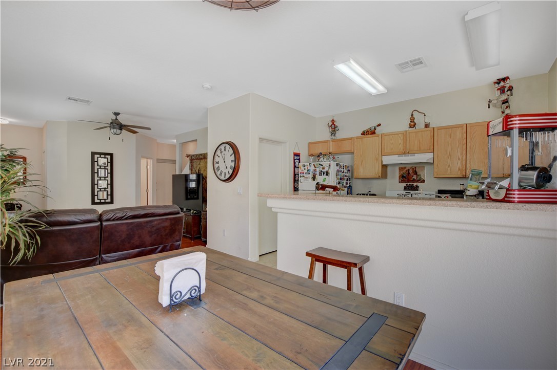 8815 Roping Rodeo Avenue, Unit 102 Las Vegas, NV 89178 - Photo 10 of 40