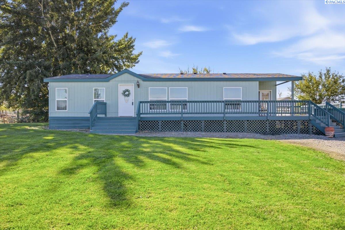 165 Hanson Loop Burbank, WA 99323 - Photo 4 of 42 Gallery Image 4