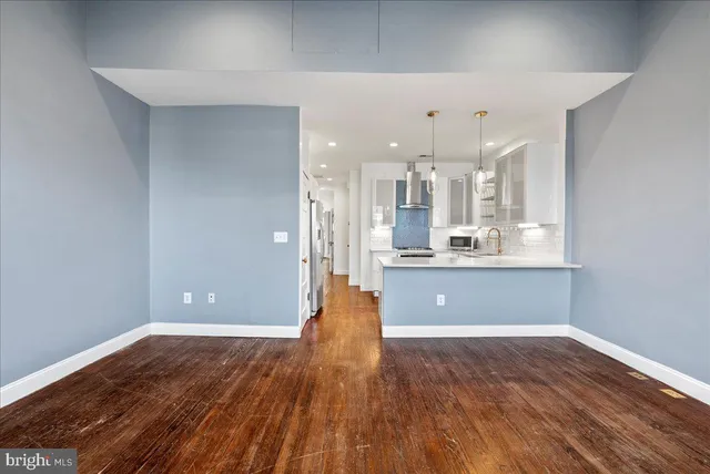 $2,300 | 2033 North Capitol Street Northeast, Unit 2, Washington, DC 20002