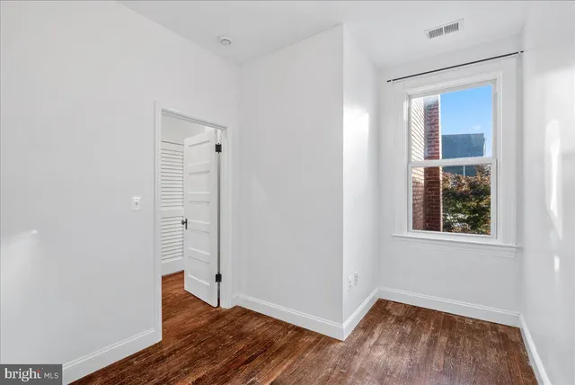 $2,300 | 2033 North Capitol Street Northeast, Unit 2, Washington, DC 20002