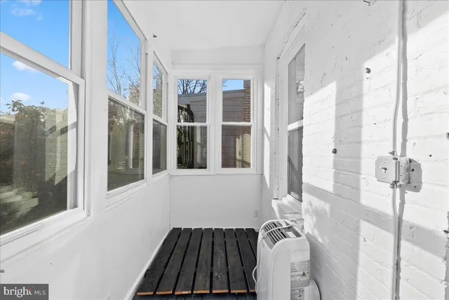 $2,300 | 2033 North Capitol Street Northeast, Unit 2, Washington, DC 20002