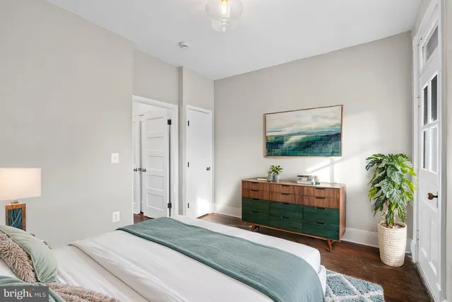 $2,300 | 2033 North Capitol Street Northeast, Unit 2, Washington, DC 20002