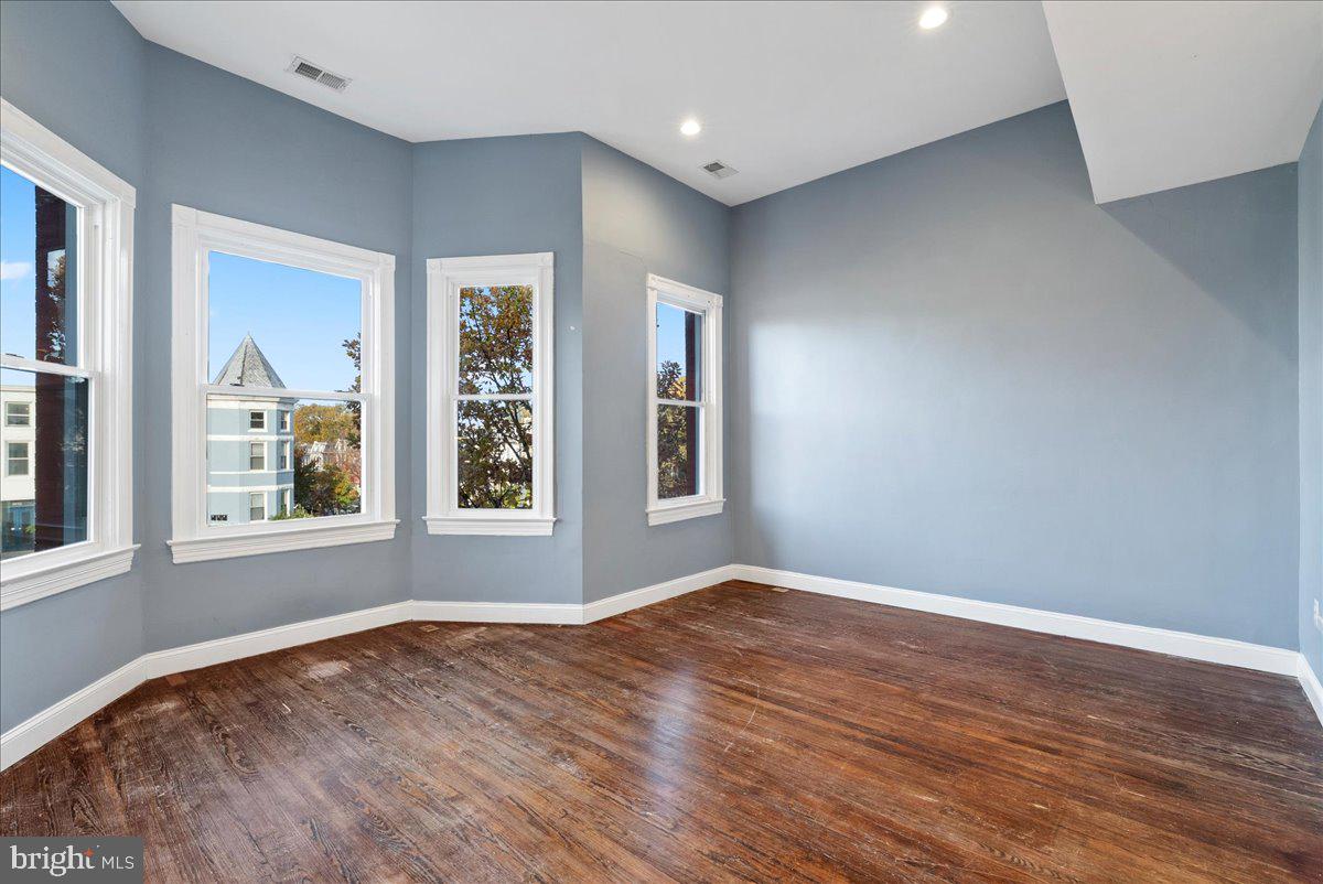 2033 North Capitol Street Northeast, Unit 2 Washington, DC 20002 - Photo 8 of 20