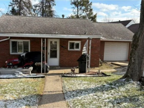 $90,000 | 118 Delrose Drive, McKeesport, PA 15133