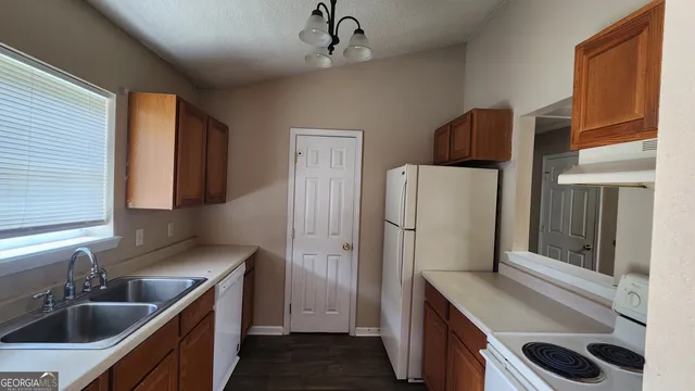 $1,350 | 405 South Ashley Street, Kingsland, GA 31548