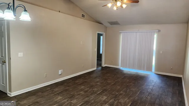 $1,350 | 405 South Ashley Street, Kingsland, GA 31548