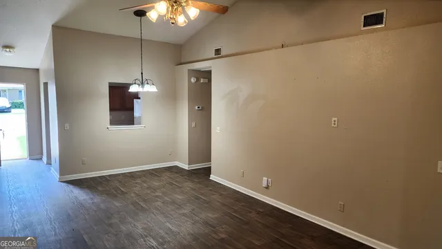 $1,350 | 405 South Ashley Street, Kingsland, GA 31548