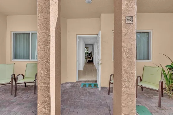 $185,000 | 7775 Yardley Drive, Unit 110, Tamarac, FL 33321