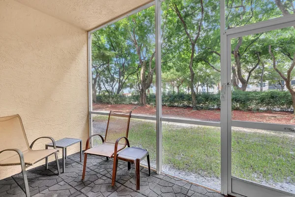 $185,000 | 7775 Yardley Drive, Unit 110, Tamarac, FL 33321