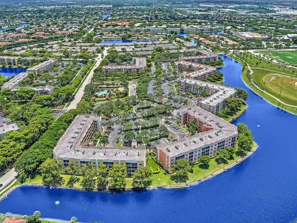 $185,000 | 7775 Yardley Drive, Unit 110, Tamarac, FL 33321