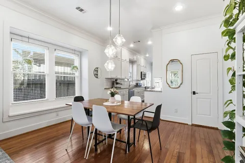 $615,000 | 727 East 25th Street, Houston, TX 77008