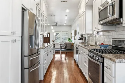 $615,000 | 727 East 25th Street, Houston, TX 77008