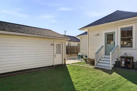 $615,000 | 727 East 25th Street, Houston, TX 77008