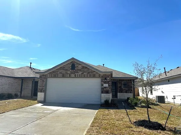 $2,050 | 21723 Springhill Grove Lane, Waller, TX 77484