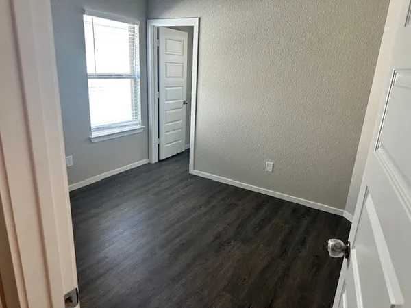 $2,050 | 21723 Springhill Grove Lane, Waller, TX 77484