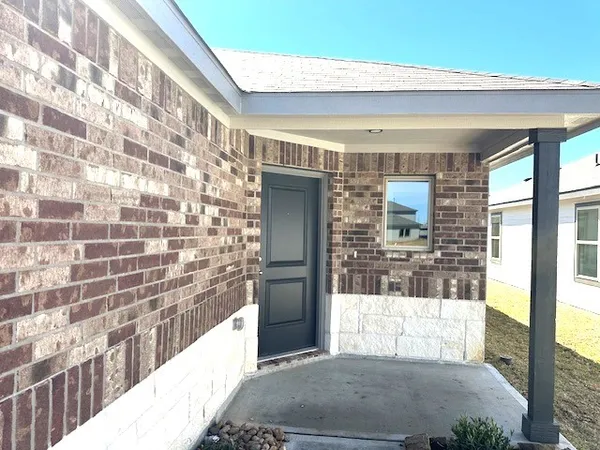 $2,050 | 21723 Springhill Grove Lane, Waller, TX 77484