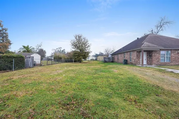 $955,000 | 513 West Lagrange Street, Lake Charles, LA 70605