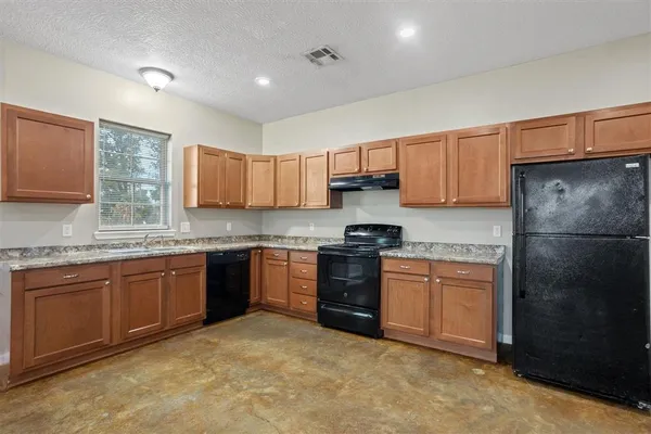 $955,000 | 513 West Lagrange Street, Lake Charles, LA 70605